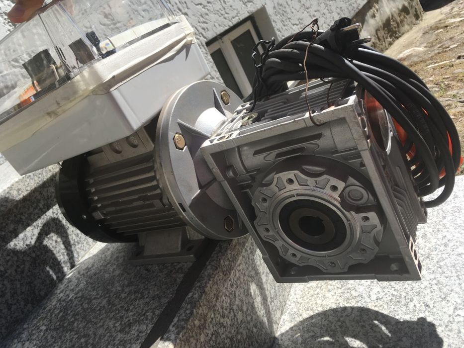 Remoção Bombas Água de Furo/Poço