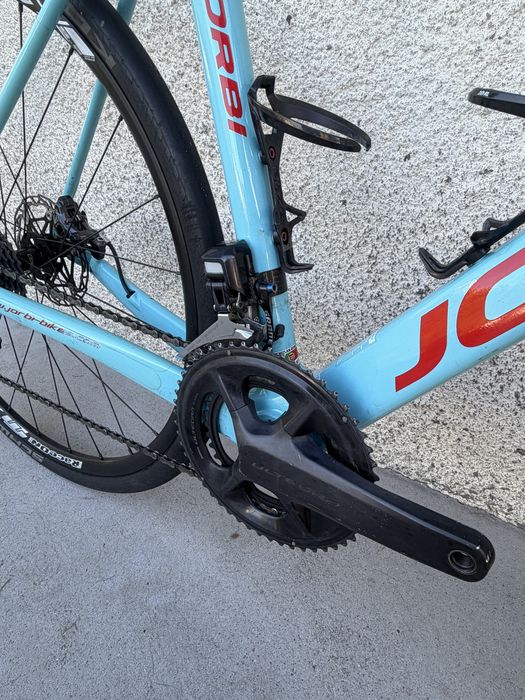 Bicicleta  de gravel-ciclocrosse-estrada