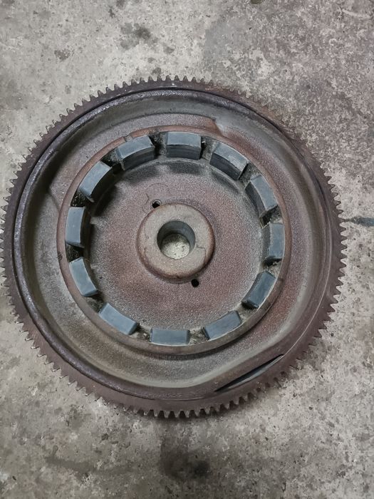 Koło zamachowe magnesowe do traktorek kosiarka Briggs Intek v-twin