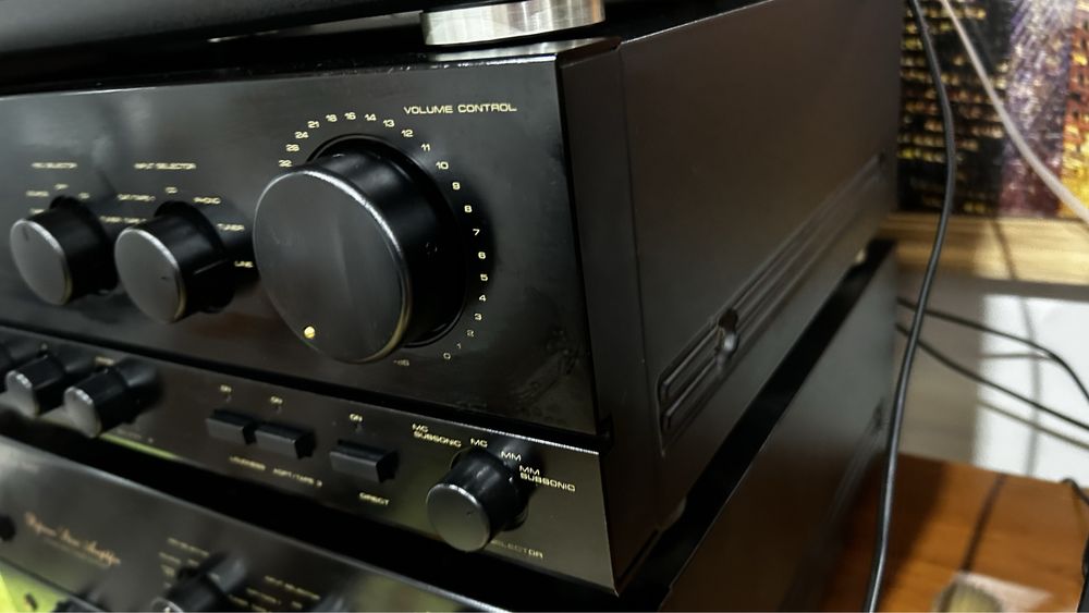 Amplificador Pioneer A-656 Mark 2