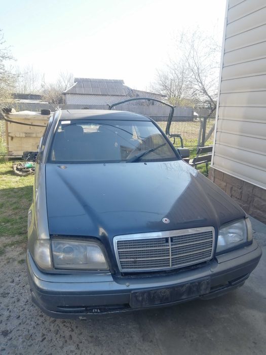Mercedes-benz c200 по запчастинах