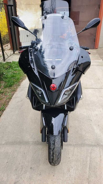 Motocykle skuter