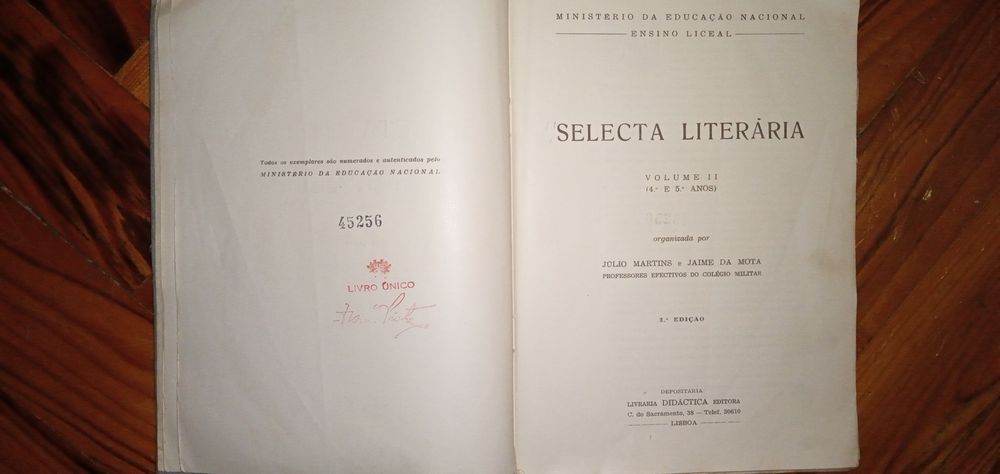 Portugalidade e História Luso-Africana-PR.L.N.Tavares 15E-Pau2EDesde2E