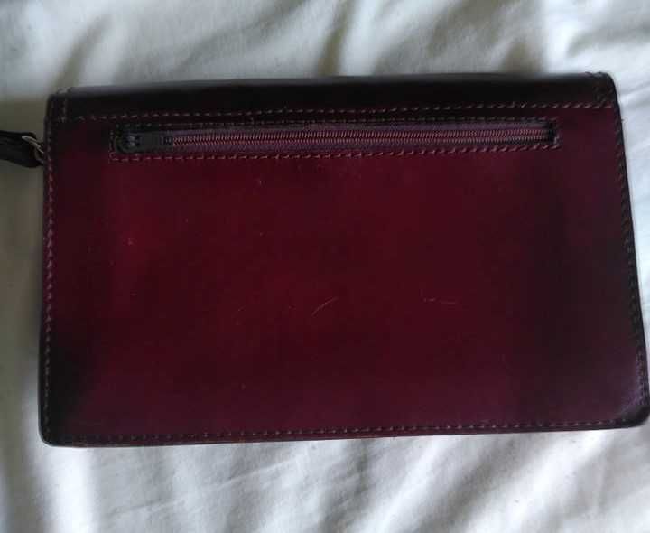 Carteira em pele, nunca usada!