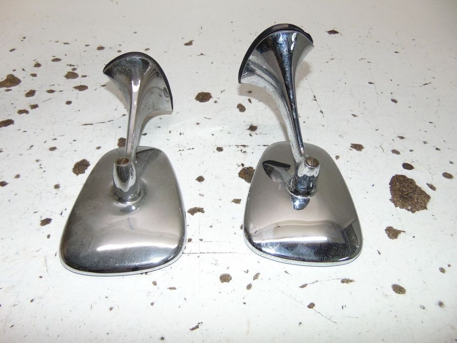 Mercedes 180 espelhos