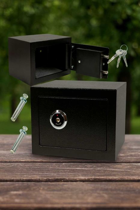 Sejf kasetka skrytka na zamek klucz solidny mocny domowy metal ścienny