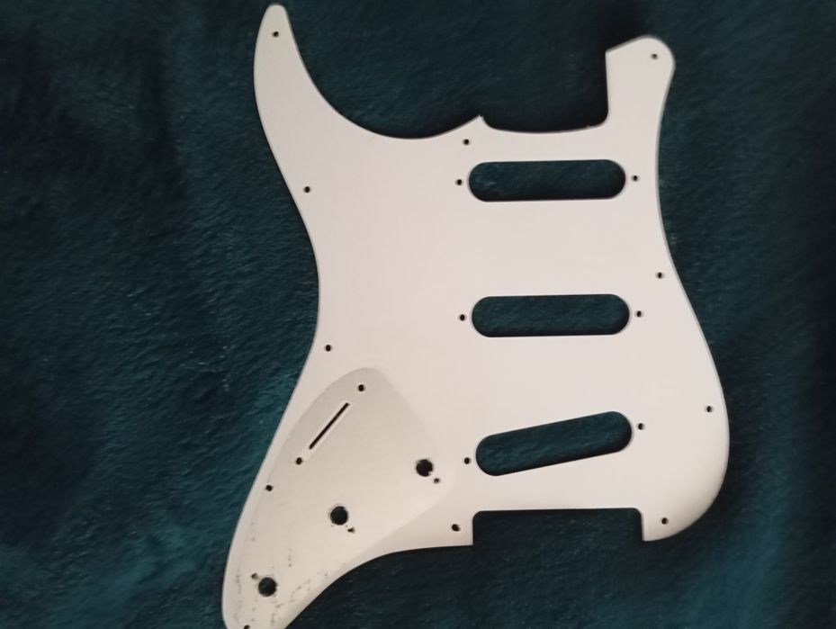 Pickguard Novo branco pérola