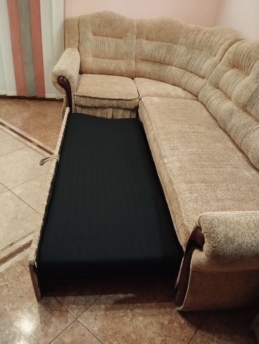 Кутовий диван продам