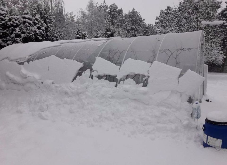 Tunel foliowy konstrukcja szklarnia ogrodowa