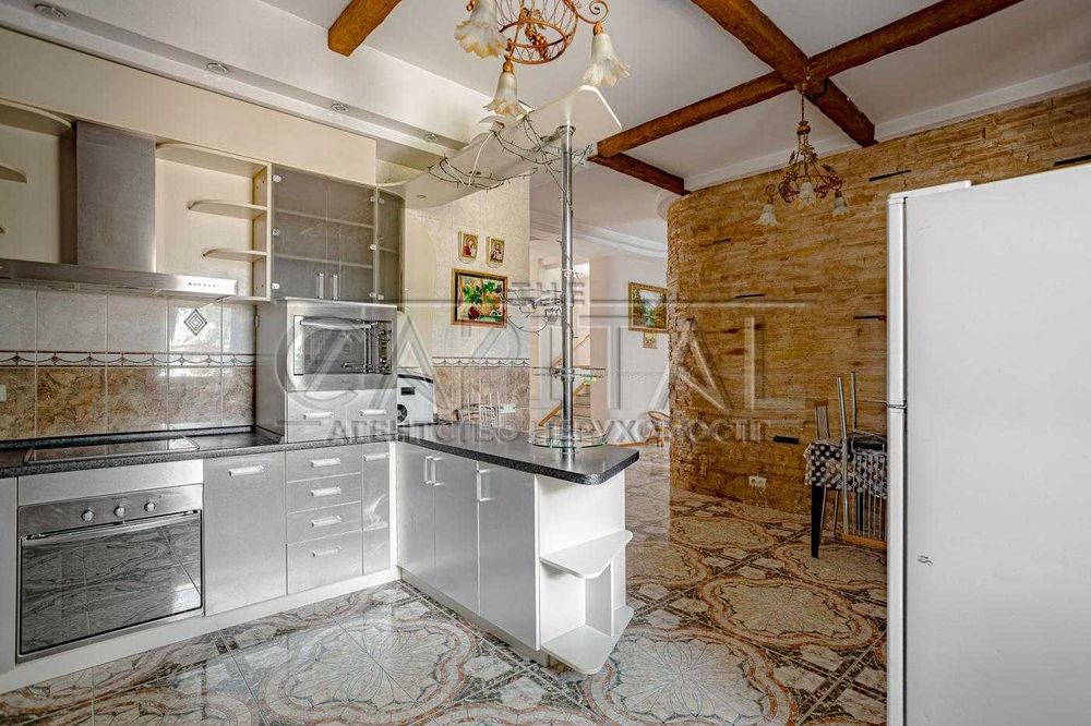 Аренда дома с газом Осокорки, 9 комнат, 7 спален, ул. Садовая