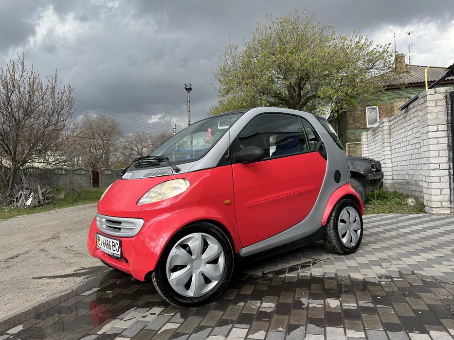 Mersedes-Bens Smart 450 в ідеальному стані
