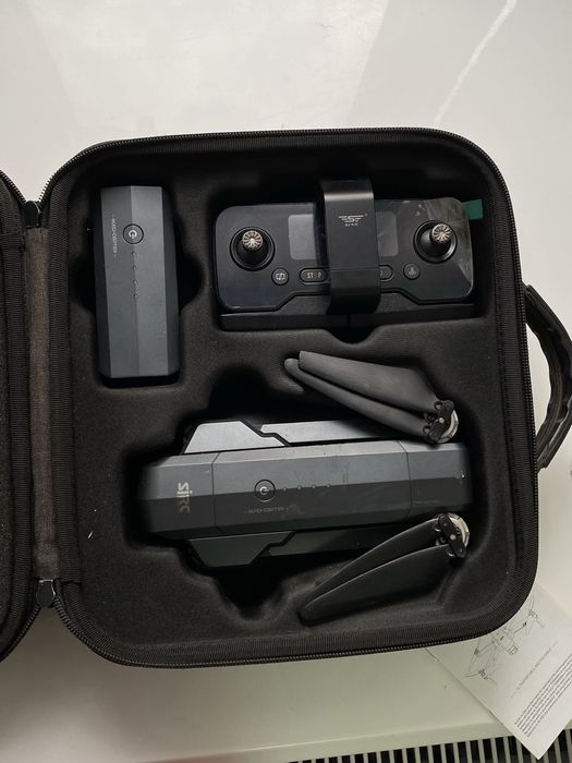 Дрон в кейсі F11s 4K PRO