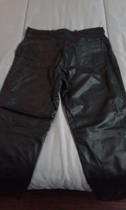 Calça de motard Harley Davidson em pele genuína