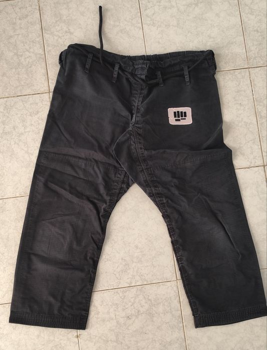 Kimonos Jiu Jitsu em perfeito estado (infantil, A2, A3)