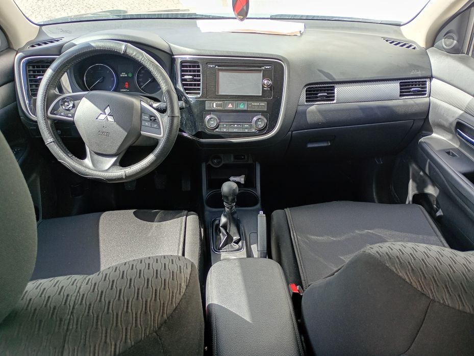 Mitsubishi Outlander 2.2 DI-D 150cv - 7 Lugares - Nacional/Histórico Completo