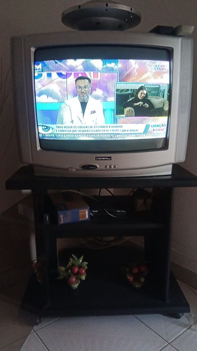 Tv crt CROWN '20 polegadas