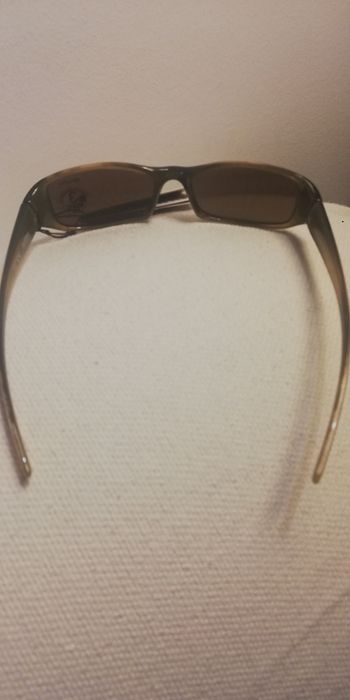 2 pares de oculos de sol novos