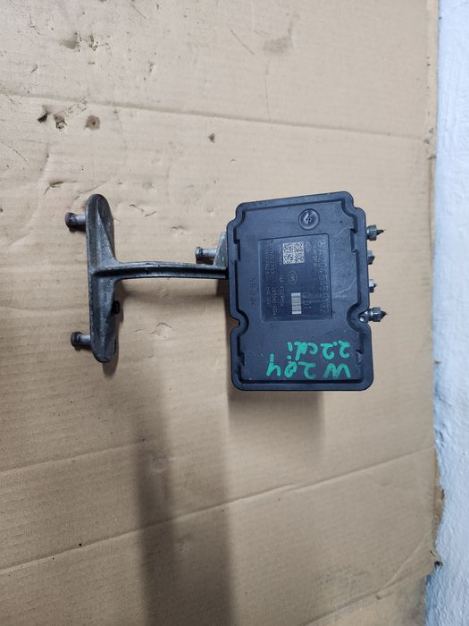 Продам блок абс Mercedes c-class w204