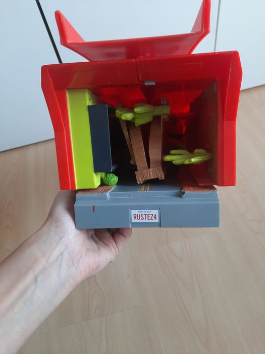 Duży Maniek Cars Zygzak McQueen 3tory