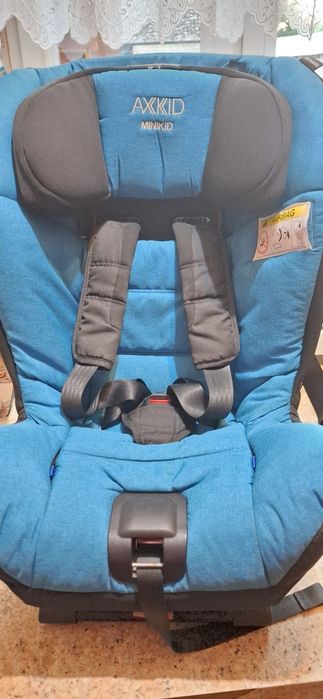 Fotelik dziecięcy do samochodu AXKID MINIKID