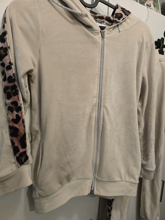 Dres welurowy r.140