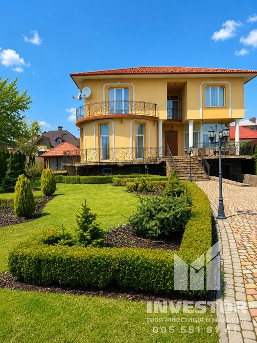 Продаж елітного будинку в класичному стилі передмістя Чернівців, 2хв до ТЦ Депот