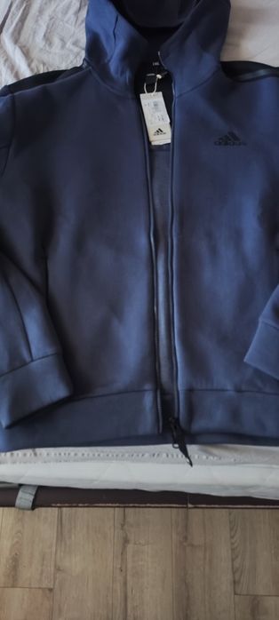 Продам кофту, худі, світшот адідас оригінал