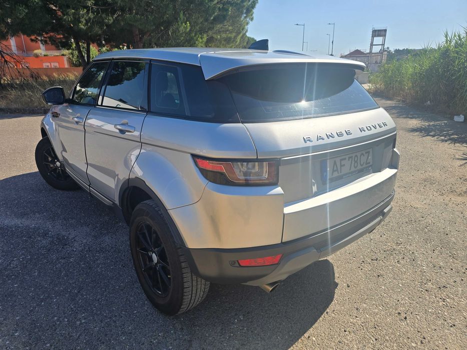 Range Rover Evoque 2.0 TD4 4x4 (2017) – Full Extras