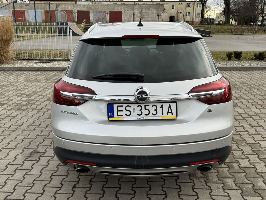 Country tourer , 4x4 , 250 km , lift , automat , bezwypadkowy