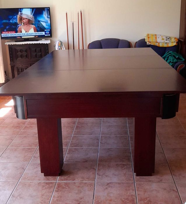 Bilhar snooker - transformável em mesa de jantar