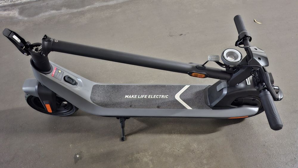 Trotinete Eléctrica NIU KQi2 Pro Cinzenta