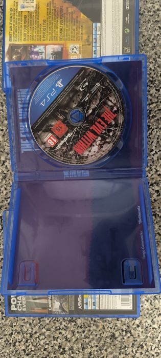 The evil within/Infamous second son/Call of duty advanced warfare PlayStation 4