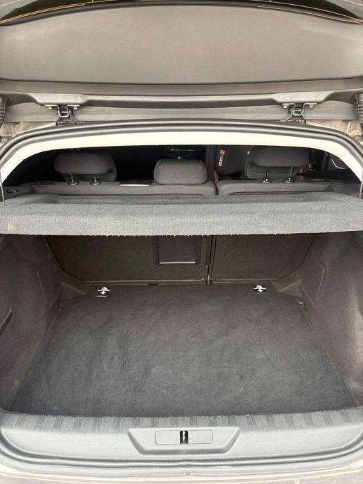 PEUGEOT 308 1.2 PureTech Business Line