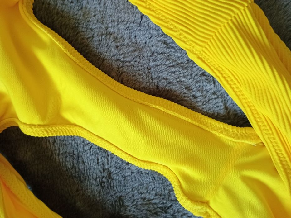 Dół od bikini Żółte klasyczne prążek
