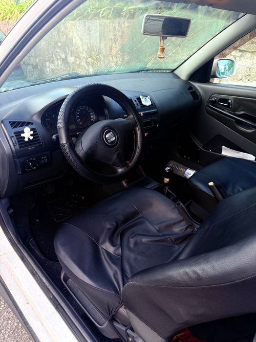SEAT Ibiza em ótimo estado económico, Pronto a circular Excelente