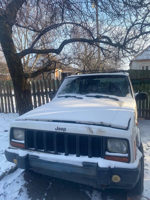 Продам джип в хорошем состоянии(возможен торг)