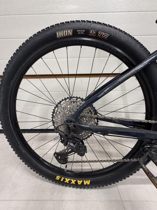 XCaliber-9 TREK sprzedam.