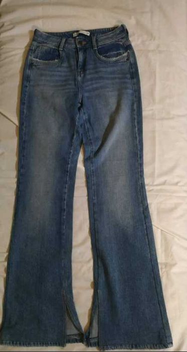 Джинсы-клёш zara женские