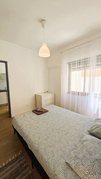 T Fantástico! Em Queluz mobilado e equipado, com terraço