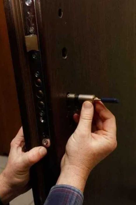 Аварійне відкриття авто та замків у Житомирі