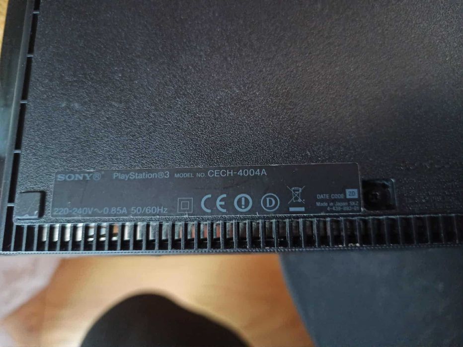 Konsola PS3 superslim