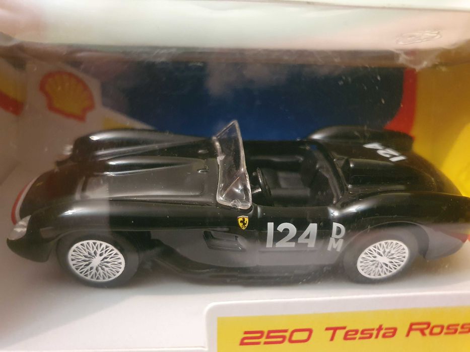 Kolekcjonerski model FERRARI 250 TESTA ROSSA BURAGO 1:43