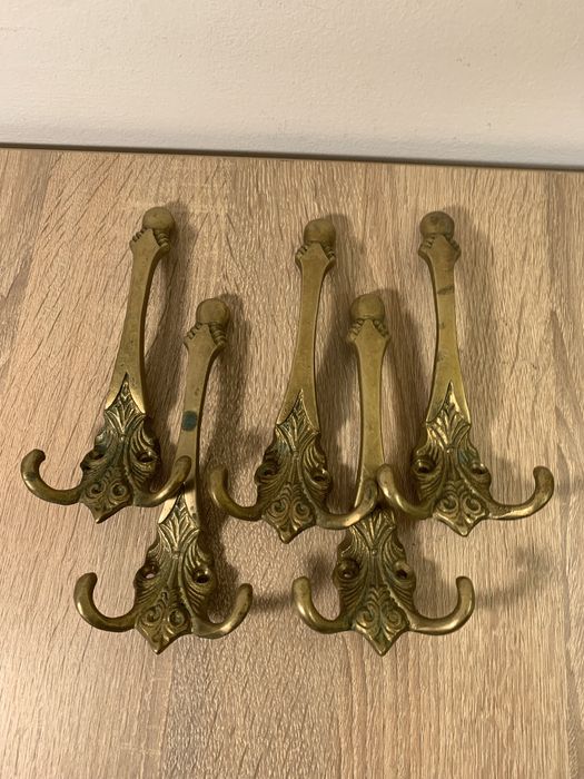 Duze wieszaki mosięż antyki 5 szt