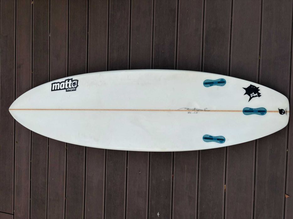 Prancha Surf c/ deck | Mattashapes TLX pro model | 5'10