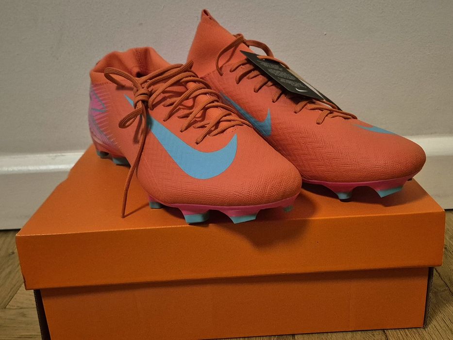 Korki Nike mercurial superfly academy 10 Fg/Mg FQ1456
Nowe, z