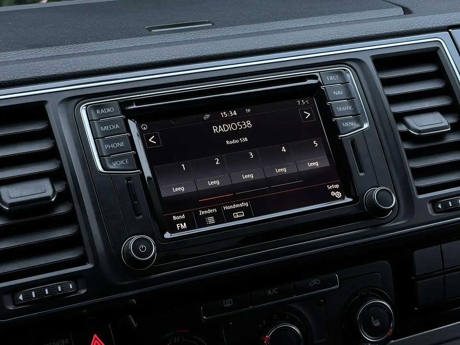 Volkswagen T6 Transporter      2017