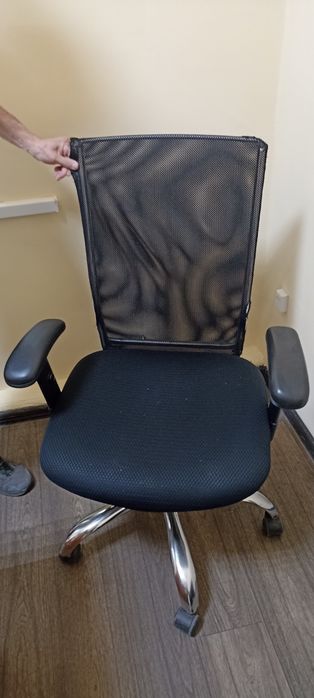 Срочно продам стілець Эволюшн R Sl