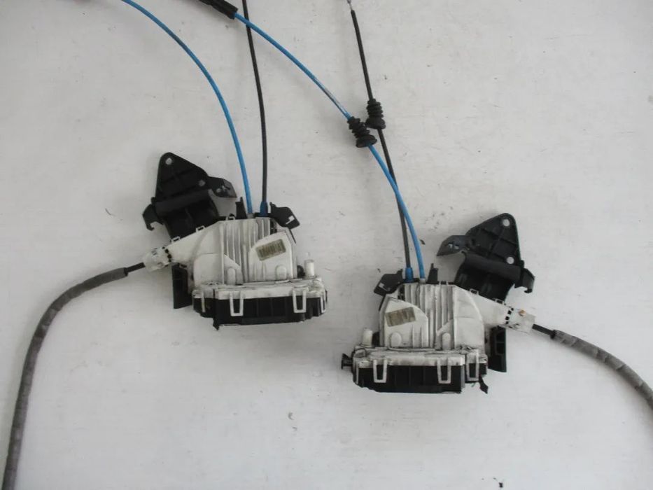 Fechadura Trinco porta Mercedes W204 Tras Esquerdo Direito