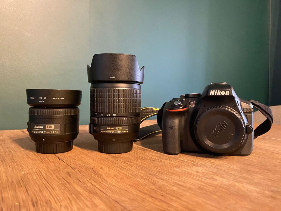 Sprzedam  Nikon D5300 z obiektywami 35mm f/1.8 oraz 18-105