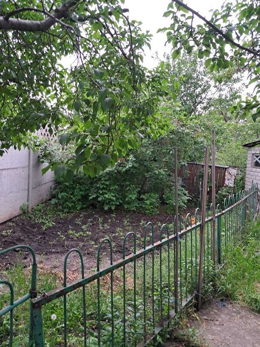 Продам 1/2 дома на Салтовке в районе парка Победы.